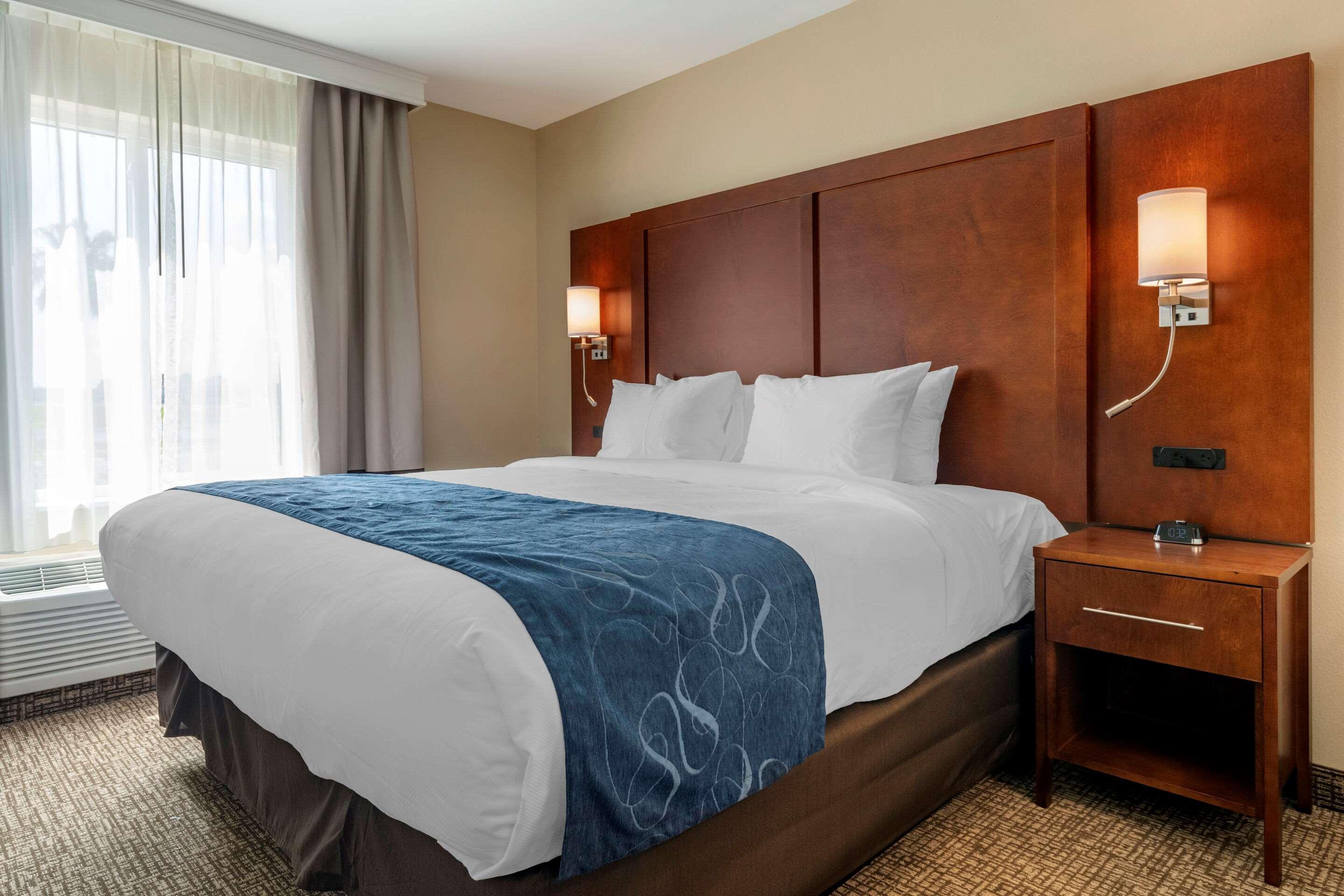 Comfort Suites Daytona Beach - Speedway Zewnętrze zdjęcie